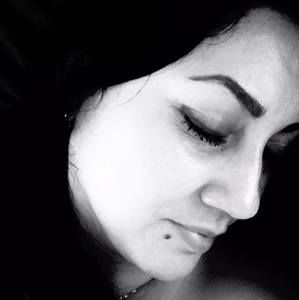 Meet your Posher, Isabel